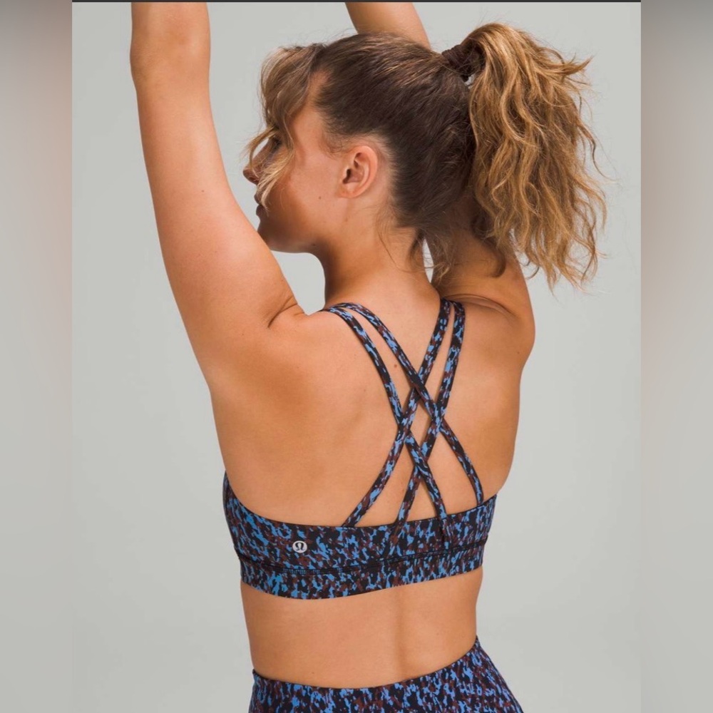 EUC Lululemon Energy Bra *Medium Support, B–D Cups Leopard Camo Blue Nile Multi